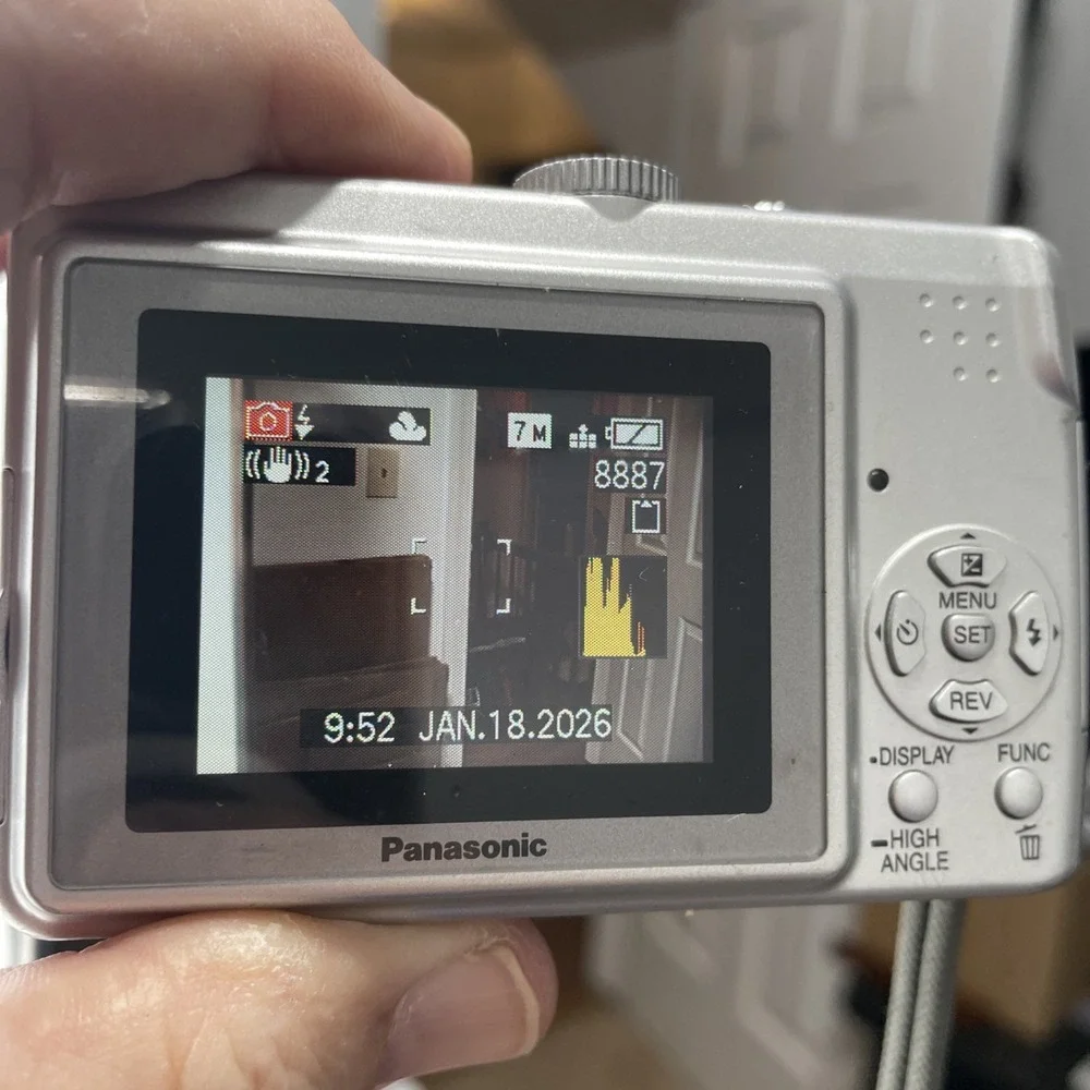 Panasonic LUMIX DMC-LZ6 7.2 MP 6X Zoom Digital Camera+Battery+SD Card-TESTED